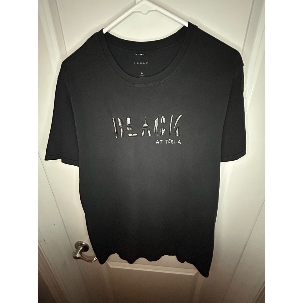 Tesla Elon Musk "Black At Tesla" Textured Spell Out T-Shirt Sz Mens Large - Picture 2 of 5